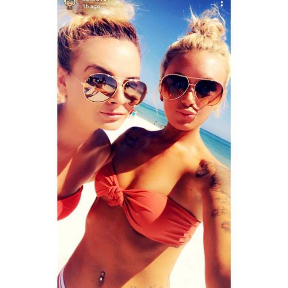 Meet your Posher, Brionna - Picture 1 of 1